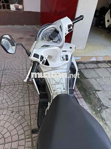 Honda Air Blade Trắng