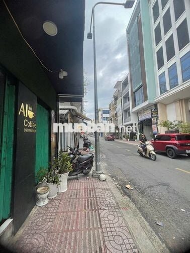 Nhà nguyên căn góc 2MT Bàn Cờ Q3, Ngang 5m, 28 triệu/tháng
