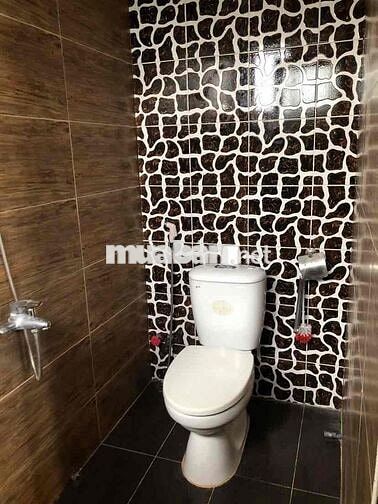 Sale sốc phòng cao cấp CÓ BAN CÔNG trong biệt thự !