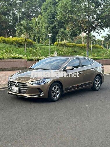 Hyundai Elantra 2016 Số sàn Nâu