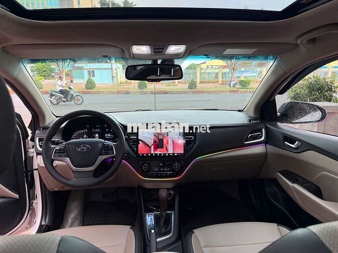 Hyundai Accent 2022 ATH 31000 km Trắng
