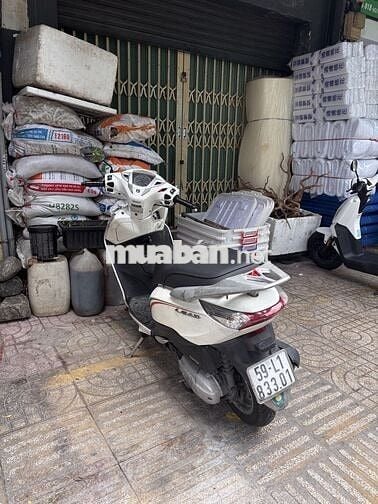Honda Lead 125 Trắng