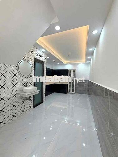 Hẻm 6m VƯỜN LÀI, 2 Tấm, 4 x 18m, 3 Phòng Ngủ, 3 wc