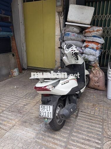 Honda Lead 125 Trắng