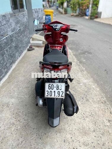 Honda Air Blade 2015 đẹp zin êm giá tốt
