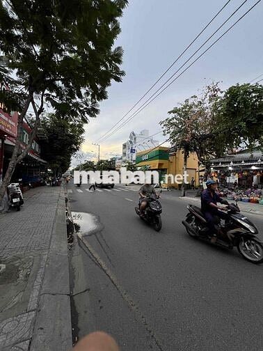 nhà mặt tiền cho thuê hoặc bán