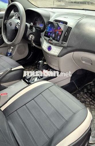 Hyundai Avante 1.6AT sx 2011 xe nhà đi kỹ còn đẹp