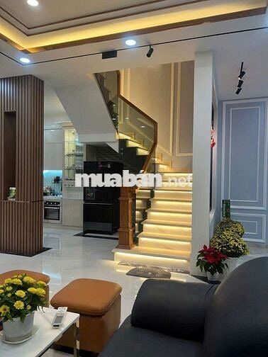 nhà full nội thất .gần khu dân cư Vĩnh Lộc 