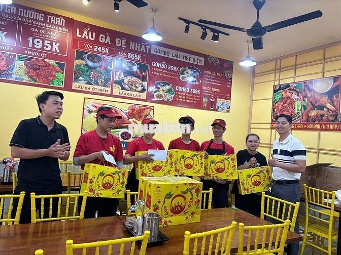 Tuyển nhân viên bếp chế biến rau củ