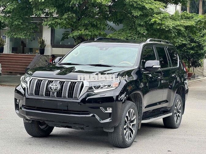 Toyota Hà Đông bán Land Prado 2.7VX 2022 Đen
