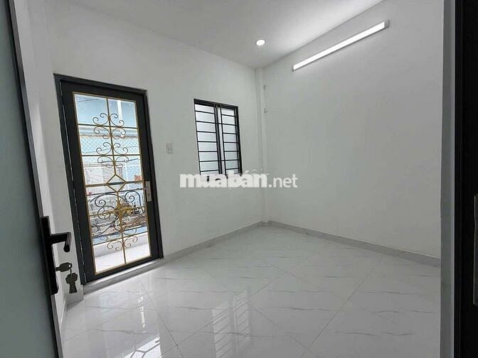 Mặt tiền thụt Đàm Thận Huy, Tân Phú nhà 2 mặt trước sau giá 3.5 tỷ TL