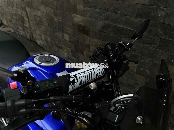 FZ 150 CUSTOM ĐÈN TRÒN - LỐC VÀNG