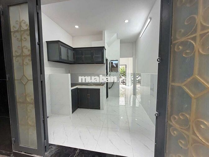 Mặt tiền thụt Đàm Thận Huy, Tân Phú nhà 2 mặt trước sau giá 3.5 tỷ TL