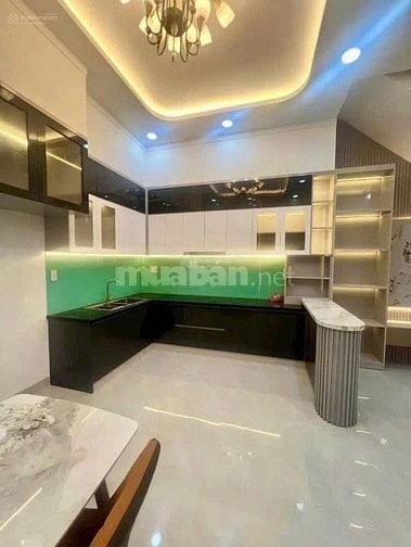 NHÀ 1 TRỆT 2 LẦU DTSD 200m2 TP. THỦ DẦU MỘT