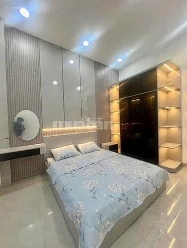 NHÀ 1 TRỆT 2 LẦU DTSD 200m2 TP. THỦ DẦU MỘT