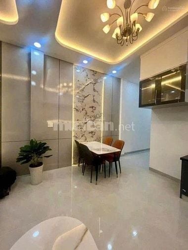 NHÀ 1 TRỆT 2 LẦU DTSD 200m2 TP. THỦ DẦU MỘT