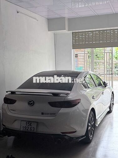 Mazda 3 2023 1.5L Deluxe Trắng
