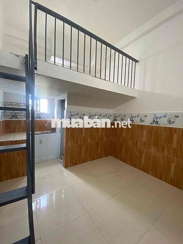 PHÒNG TRỌ GÁC CAO 1m6 - HẦM XE TO