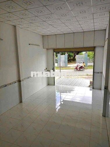cần bán kho xưởng mặt tiền kinh doanh