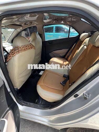 Hyundai Grand i10 Sedan Bạc
