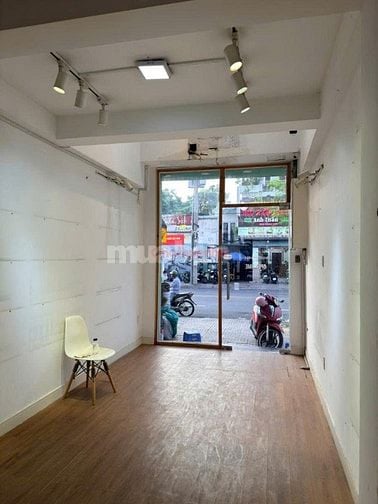 Nhà mặt tiền đường Võ Văn Tần, Phường Xuân Hoà, Hồ Chí Minh