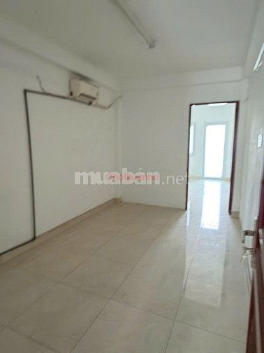 Nhà mặt tiền đường Võ Văn Tần, Phường Xuân Hoà, Hồ Chí Minh
