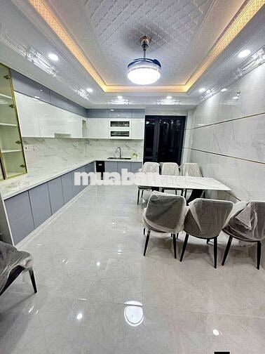 nhà mới xây đẹp y hình 4 x 18 có 5pn 5wc sân thượng full nội thất