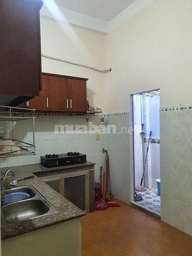 CHO THUÊ NHÀ NGUYÊN CĂN-HẺM XE HƠI-1 TRỆT-1 LẦU- 4PN-2WC-12tr