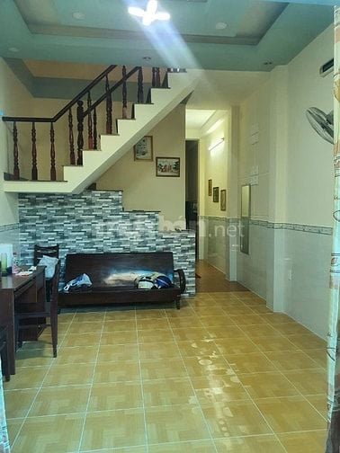 CHO THUÊ NHÀ NGUYÊN CĂN-HẺM XE HƠI-1 TRỆT-1 LẦU- 4PN-2WC-12tr