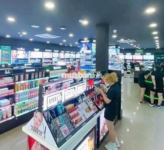 [KO CẦN KN] NV BÁN HÀNG MỸ PHẨM HCM
