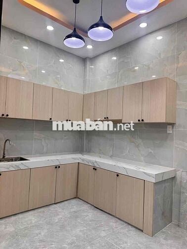 Cho thuê nhà nguyên cao lỗ, cách parcmall 300m,  4 tầng. 16 tr/ tháng