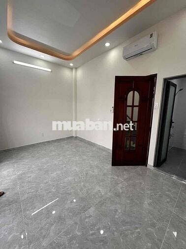 Cho thuê nhà nguyên cao lỗ, cách parcmall 300m,  4 tầng. 16 tr/ tháng
