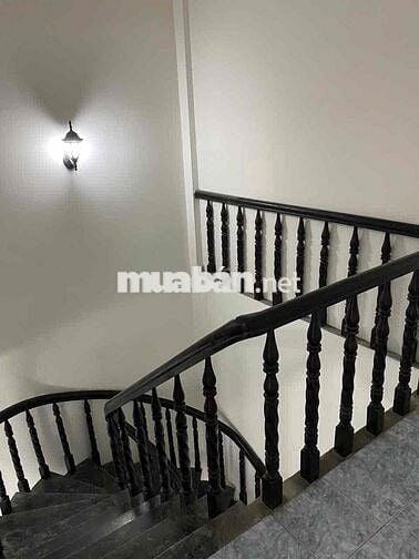 nhà 4 x 16, đúc 1 lầu , hẻm 6m thông , đường lê văn thọ