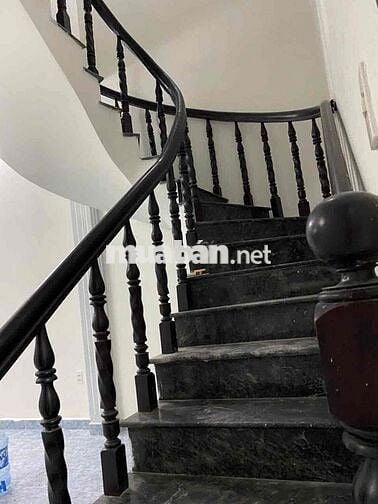 nhà 4 x 16, đúc 1 lầu , hẻm 6m thông , đường lê văn thọ