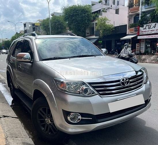 Toyota Fortuner 2016 2.7V (4X2) AT Bạc
