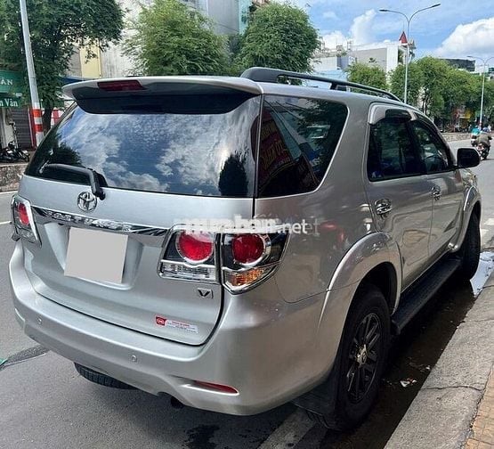 Toyota Fortuner 2016 2.7V (4X2) AT Bạc