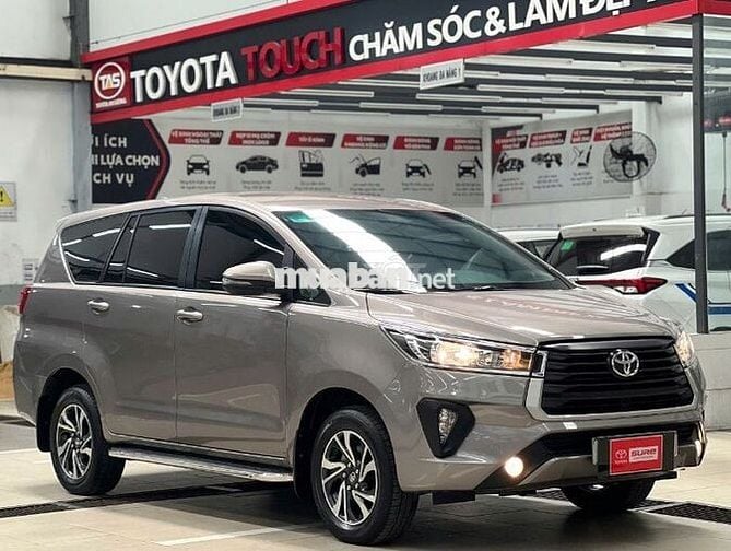 Toyota Innova 2022 2.0E Đồng Ánh Kim