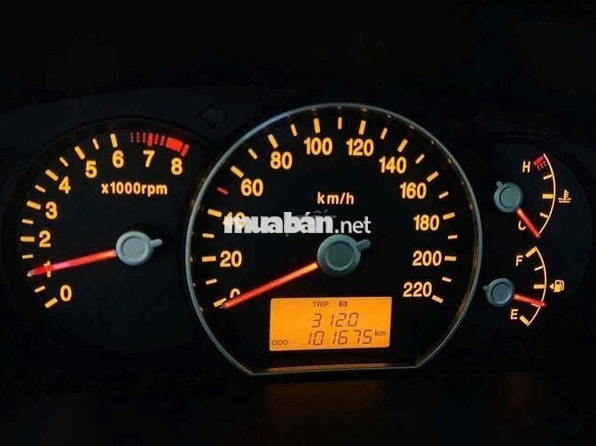 KIA CARENS 2011 Vàng 101.000 km