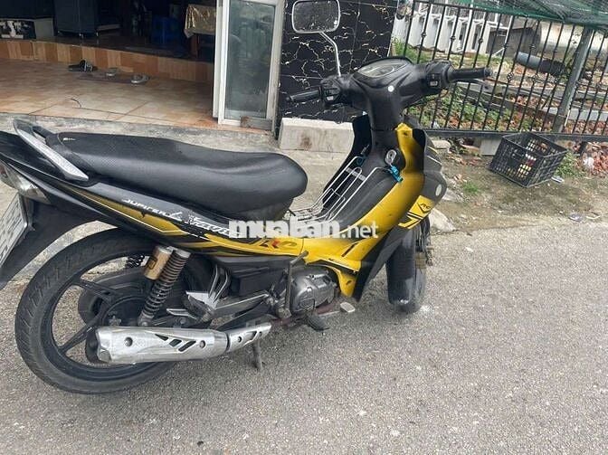 Yamaha Jupiter Gravita Vàng đen