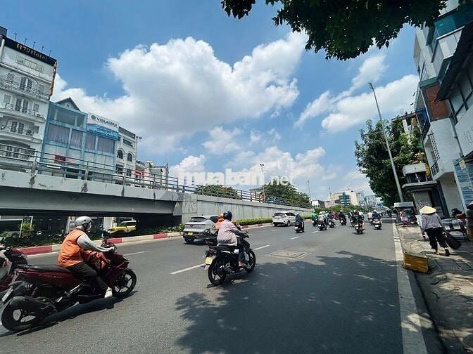5X30 -  NHÀ MẶT TIỀN ĐẸP. PHÙ HỢP CHO THUÊ LÀM VP, ĐA DẠNG NGÀNH NGHỀ 