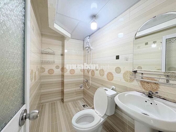 Cho thuê căn hộ 1pn tách bếp cửa sổ full nt thang máy Sư Vạn Hạnh Q10