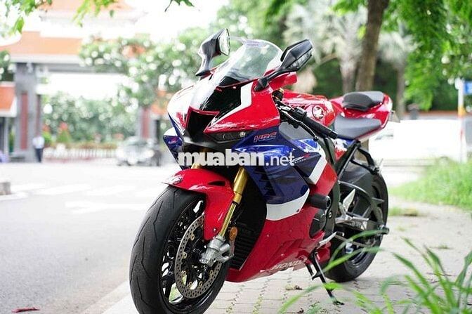 😘🙂‍↔️ HONDA CBR1000RRR ODO 5K SIEU LUOTTT
