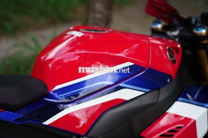 😘🙂‍↔️ HONDA CBR1000RRR ODO 5K SIEU LUOTTT