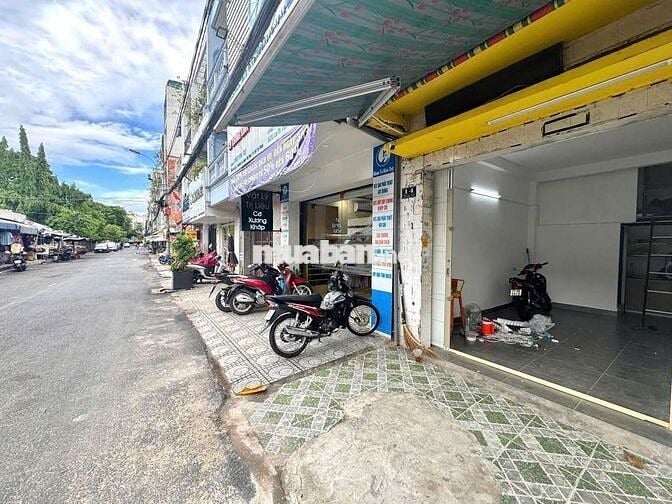 MB MẶT TIỀN NGAY CHỢ BÀU CÁT 5 - CÓ GÁC Ở LẠI 3X7 CHƯA TÍNH VỈA HÈ