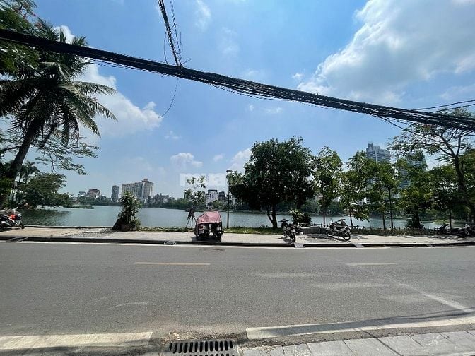 Cc Cần Bán Nhà 3,5T Hồ Hoàng Cầu - Mai Anh Tuấn Dt90m mt 8m đường hè  