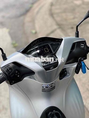 Honda SH125 CBS 2022 Bạc Porsche