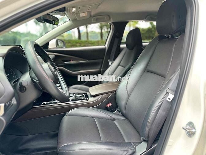 Mazda Cx 30 2024 Đk 2025 2.0Luxury Trắng 18000Km