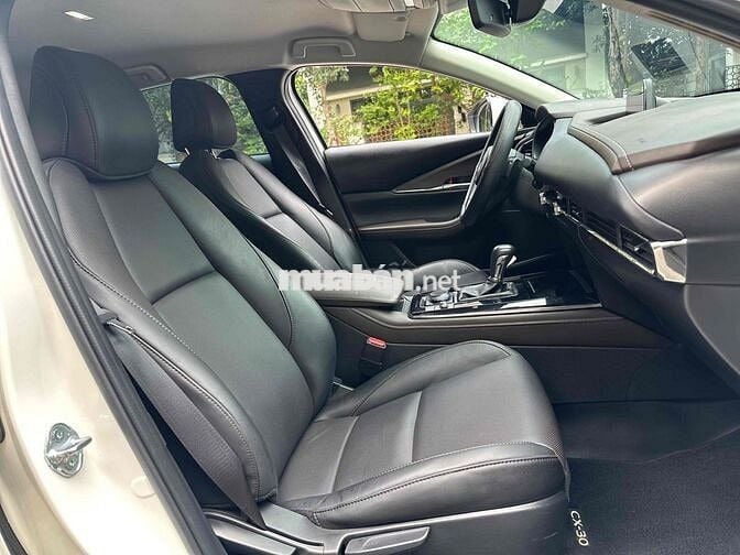 Mazda Cx 30 2024 Đk 2025 2.0Luxury Trắng 18000Km