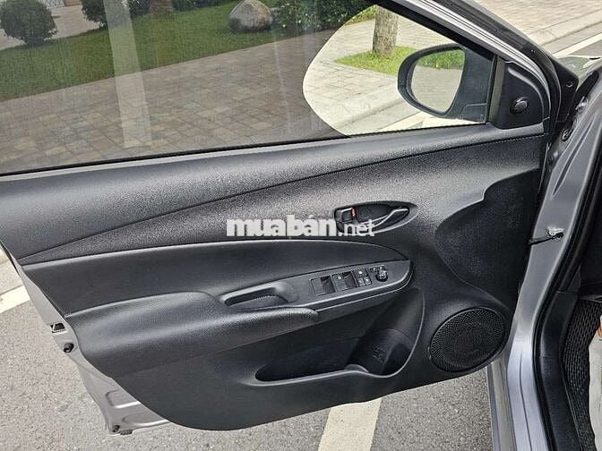 Toyota Vios 2022 1.5E Số sàn 70000 km Bạc