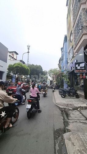 Bán nhà hẻm ô tô thông Hòa Hưng, Quận 10 – 5.9x18 – 6 phòng chỉ 15 tỷ 
